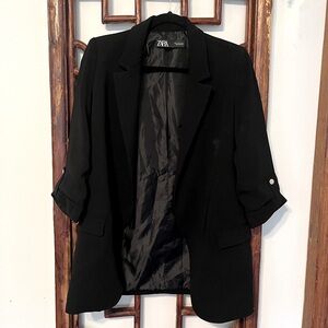 Zara Black Blazer with Padded Shoulders